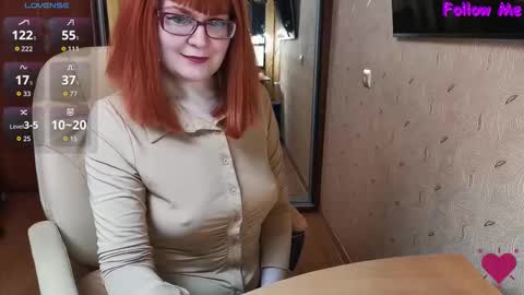 Snapshot of _natali_ chatting on 09.23.25 MagicWoman online show from 09.23.25