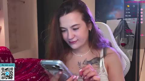 Mia with a big heart  online show from 01.14.26