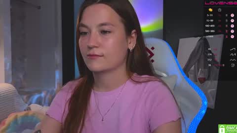 Mia with a big heart  online show from 06.27.26