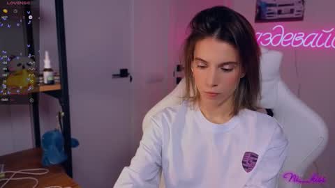 Nika online show from 09.19.25