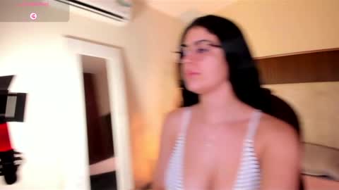 Snapshot of _niah_ chatting on 09.28.25 Niah  You can call me Ni or cutie haha online show from 09.28.25