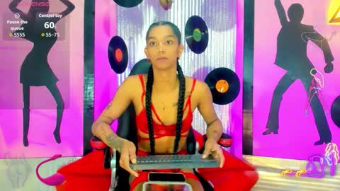 Snapshot of _nickyminach chatting on 10.18.25 Nicky  Please help me with your thumbs up its importan online show from 10.18.25