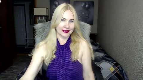 Snapshot of _night_fantasy_ chatting on 12.06.24 Donella    online show from 12.06.24