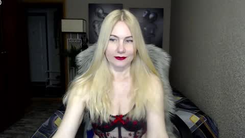 Snapshot of _night_fantasy_ chatting on 01.24.25 Donella    online show from 01.24.25