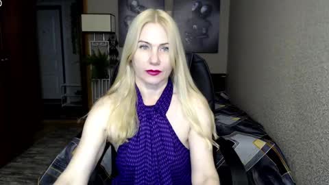 Snapshot of _night_fantasy_ chatting on 01.28.25 Donella    online show from 01.28.25