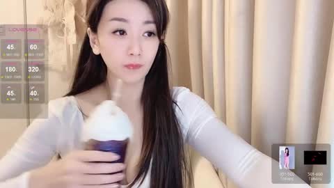 _nina_77 online show from 01.18.25