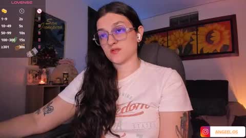 Snapshot of _peach__ chatting on 01.31.25 violeta ig online show from 01.31.25