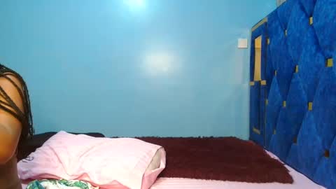 Snapshot of _peach_p chatting on 03.01.25 Peach online show from 03.01.25