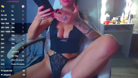 Ilona online show from 11.11.25