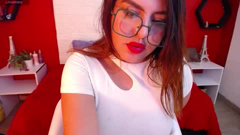 Laura online show from 01.05.26