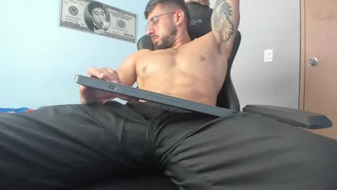 Snapshot of _poseidon1_ chatting on 01.08.25 Poseidon online show from 01.08.25