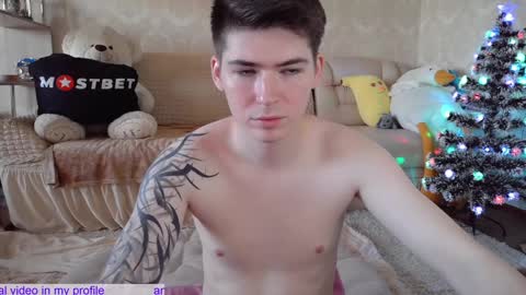 Snapshot of _pretty_fox_ chatting on 12.06.24 _pretty_fox_ online show from 12.06.24