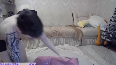 Snapshot of _pretty_fox_ chatting on 12.15.24 _pretty_fox_ online show from 12.15.24