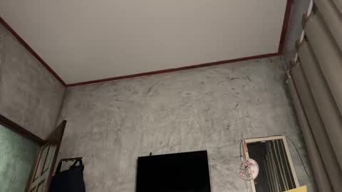 Snapshot of _private_person_ chatting on 10.13.25 HADLY today day-off see u online 0112 online show from 10.13.25