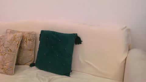 Snapshot of _queensarah_ chatting on 01.09.25 Sarah online show from 01.09.25