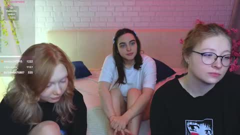 Merlizz Eva Jane Mila Nicole  left to right  online show from 02.17.25