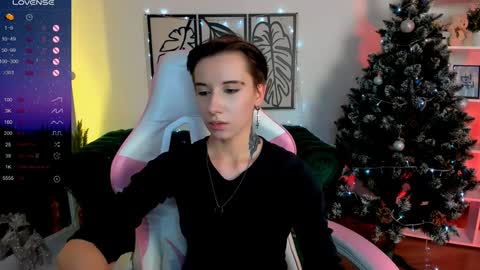Snapshot of _rein_ramm chatting on 12.24.24 Rein online show from 12.24.24