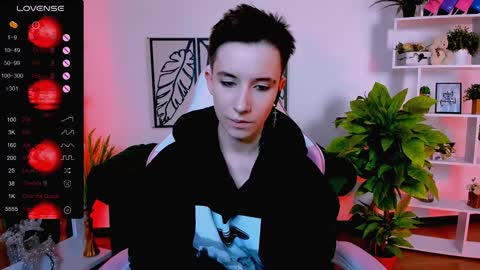 Snapshot of _rein_ramm chatting on 01.26.25 Rein online show from 01.26.25