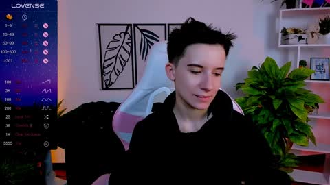 Snapshot of _rein_ramm chatting on 01.31.25 Rein online show from 01.31.25