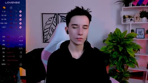 Snapshot of _rein_ramm chatting on 01.31.25 Rein online show from 01.31.25