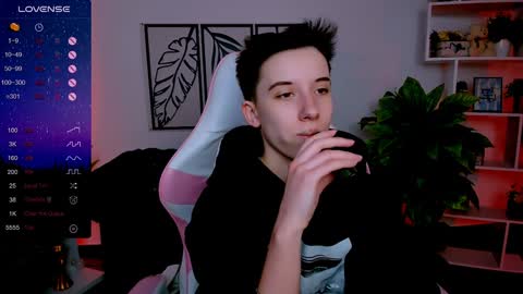 Snapshot of _rein_ramm chatting on 02.03.25 Rein online show from 02.03.25