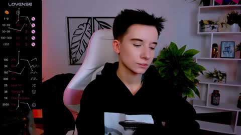 Snapshot of _rein_ramm chatting on 02.04.25 Rein online show from 02.04.25