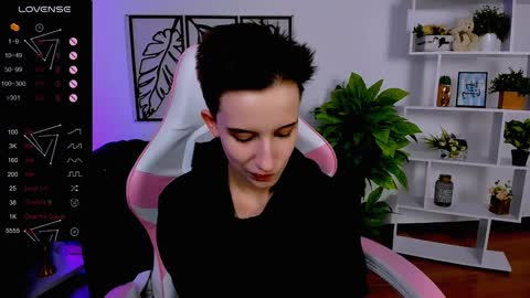 Snapshot of _rein_ramm chatting on 02.06.25 Rein online show from 02.06.25