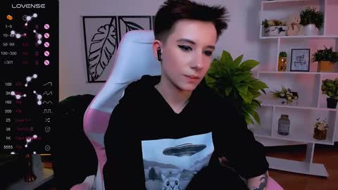 Snapshot of _rein_ramm chatting on 02.10.25 Rein online show from 02.10.25