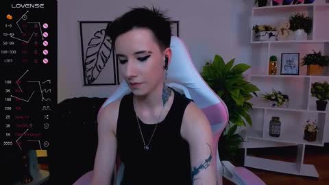 Snapshot of _rein_ramm chatting on 02.10.25 Rein online show from 02.10.25