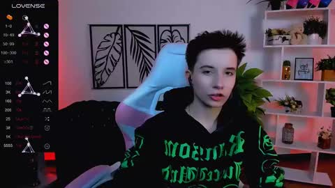 Snapshot of _rein_ramm chatting on 02.12.25 Rein online show from 02.12.25