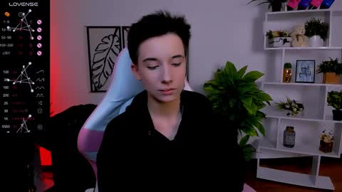 Snapshot of _rein_ramm chatting on 02.14.25 Rein online show from 02.14.25