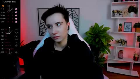 Snapshot of _rein_ramm chatting on 02.24.25 Rein online show from 02.24.25