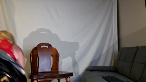 Snapshot of _rose_michelle chatting on 12.21.25 Rose Michelle online show from 12.21.25