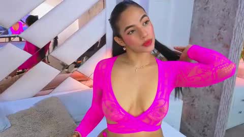 Sara online show from 09.18.25