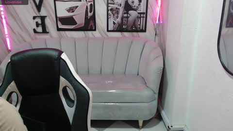 Samantha online show from 12.28.24