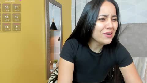 Snapshot of _sammy_fit chatting on 12.03.25 Antonella online show from 12.03.25