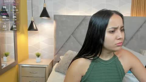 Snapshot of _sammy_fit chatting on 04.18.26 Antonella online show from 04.18.26