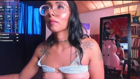 Snapshot of _saraaparker_ chatting on 02.28.25 Sarita  online show from 02.28.25