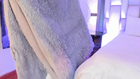 Sara online show from 12.21.24