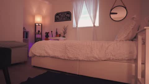 Savii online show from 10.15.25