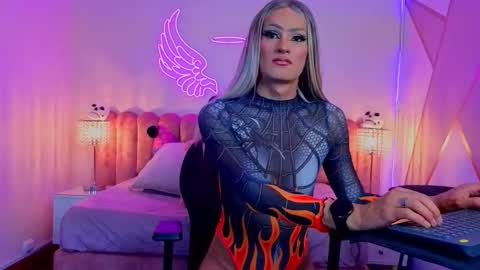 Scarlett online show from 10.30.25