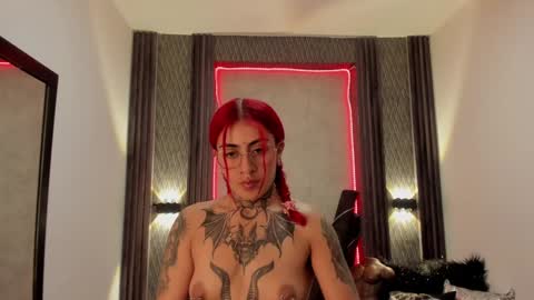 Selene online show from 01.13.25