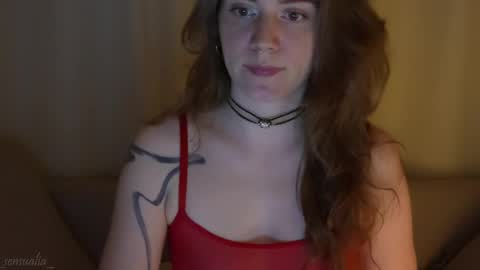 Snapshot of _sensualia_ chatting on 05.10.26 Lia online show from 05.10.26