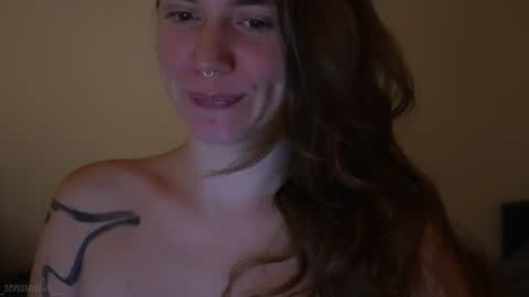 Snapshot of _sensualia_ chatting on 06.19.26 Lia online show from 06.19.26