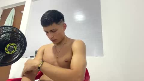 Snapshot of _sexy_jack chatting on 12.27.24 Juan Pablo-independent model online show from 12.27.24