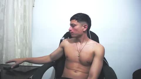 Snapshot of _sexy_jack chatting on 02.20.25 Juan Pablo-independent model online show from 02.20.25