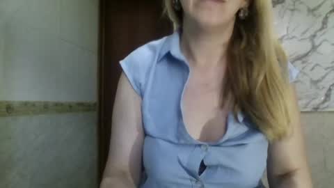 Snapshot of _sexyxsveta_ chatting on 06.13.26 SexyXSveta online show from 06.13.26
