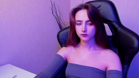 Snapshot of _silverdream chatting on 12.29.24 _silverdream online show from 12.29.24