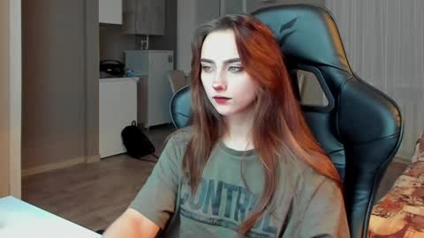 Snapshot of _silverdream chatting on 02.09.25 _silverdream online show from 02.09.25