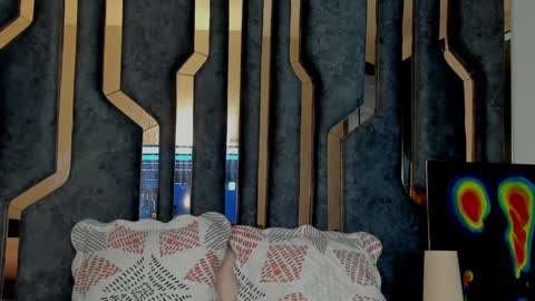 Snapshot of _silvia_vega_ chatting on 02.26.25 _silvia_vega_ online show from 02.26.25